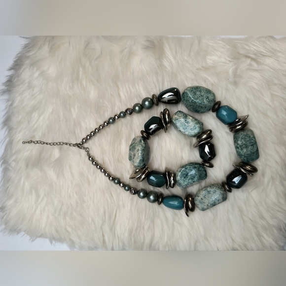 Statement Chunky Lucite Necklace And Elastic Bracelet Blue Teal Set Of 2 - Picture 2 of 8